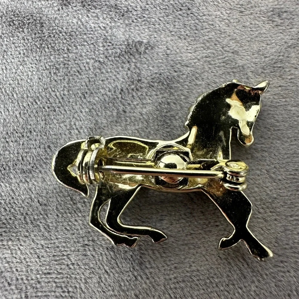 Gold Tone Galloping‎ Horse Brooch Red White Enamel Accents Animal Pin Costume